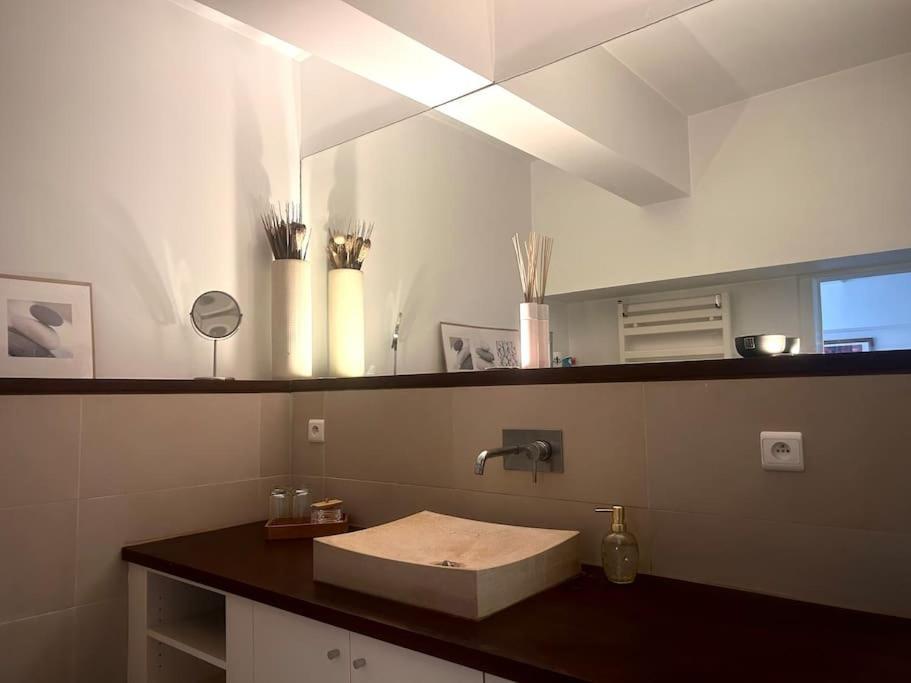 Down Town Spacious Duplex With Private Parking & Game Room Brusel Exteriér fotografie