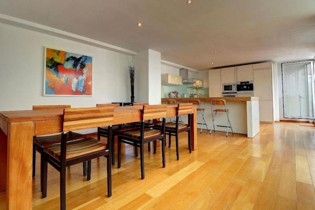 Down Town Spacious Duplex With Private Parking & Game Room Brusel Exteriér fotografie